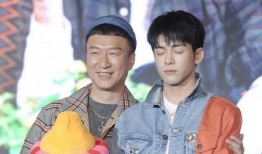 娱乐圈八卦最新爆料者,揭秘幕后真相，揭秘爆料者身份！